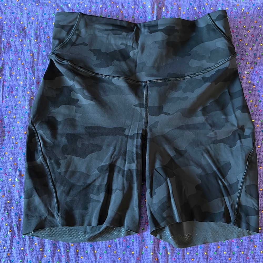 Lululemon Base Pace High Rise Shorts 6”